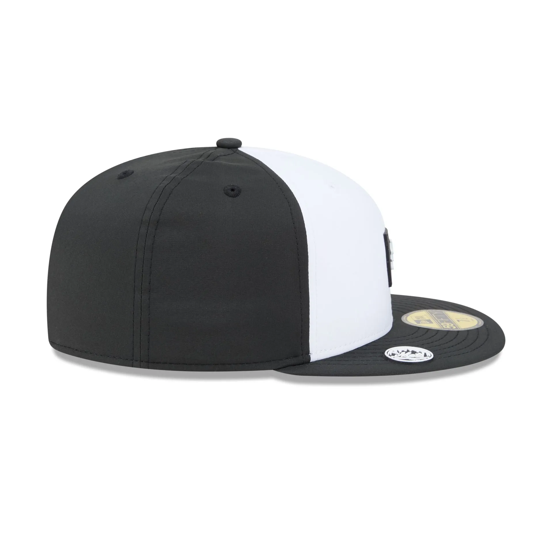 New York Mets 2026 Clubhouse Black & White 59FIFTY Fitted Hat sold by New Era product image thumbnail 4