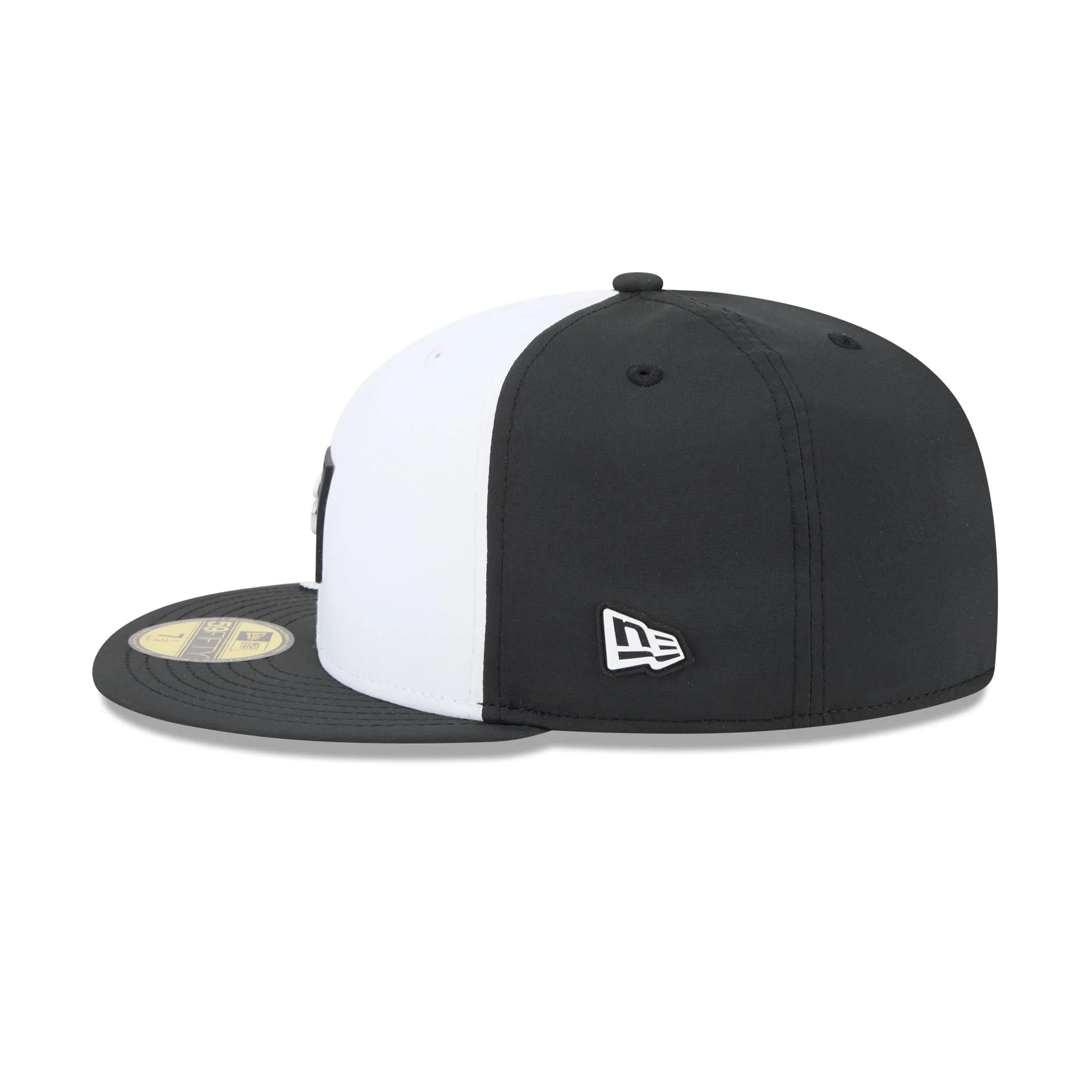 Baltimore Orioles 2026 Clubhouse Black & White 59FIFTY Fitted Hat sold by New Era product image thumbnail 5