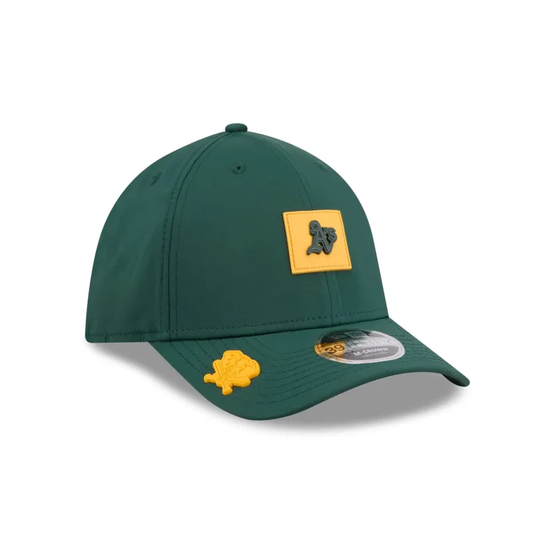 Athletics 2026 Clubhouse 39THIRTY M-Crown Stretch Fit Hat sold by New Era