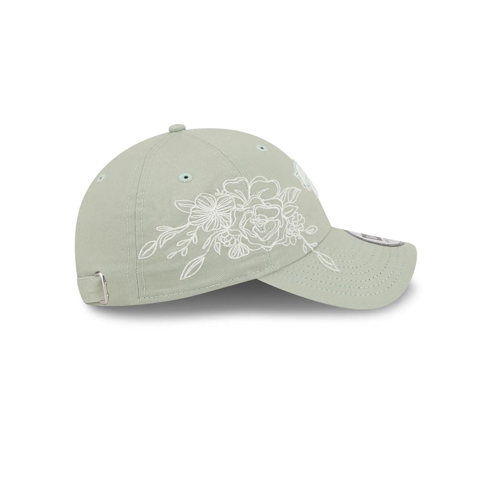 New York Knicks Stitched Flowers Casual Classic Adjustable Hat sold by New Era product image thumbnail 4