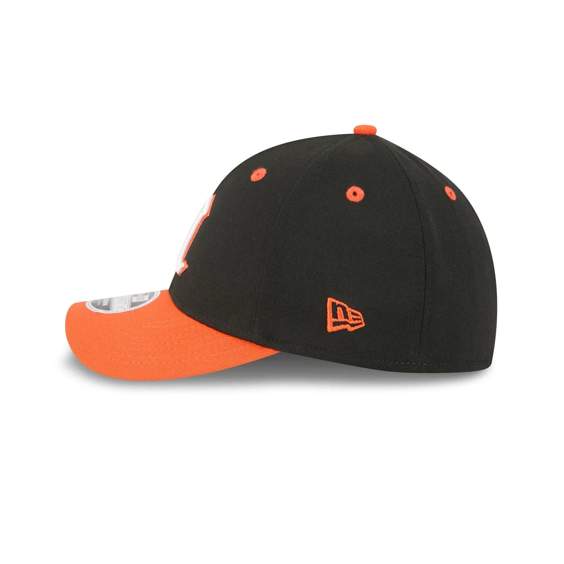 New Era x adidas Miami Hurricanes Black 39THIRTY M-Crown Stretch Fit Hat sold by New Era product image thumbnail 4