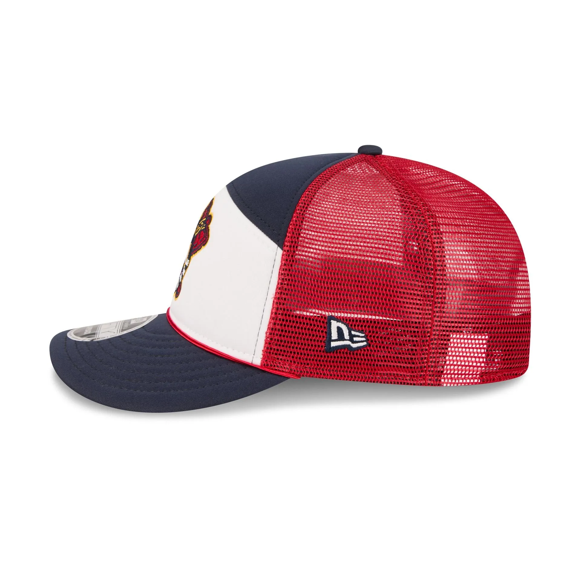 Atlanta Braves Blocked Split Panel 9FIFTY Trucker Hat sold by New Era product image thumbnail 4