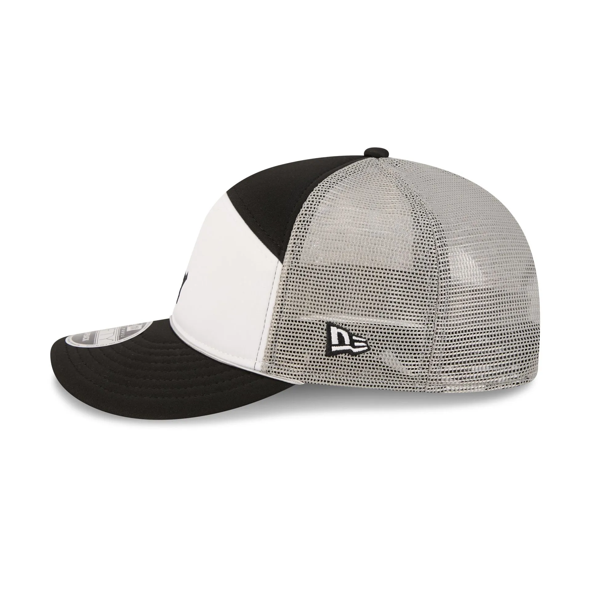 Chicago White Sox Blocked Split Panel 9FIFTY Trucker Hat sold by New Era product image thumbnail 4