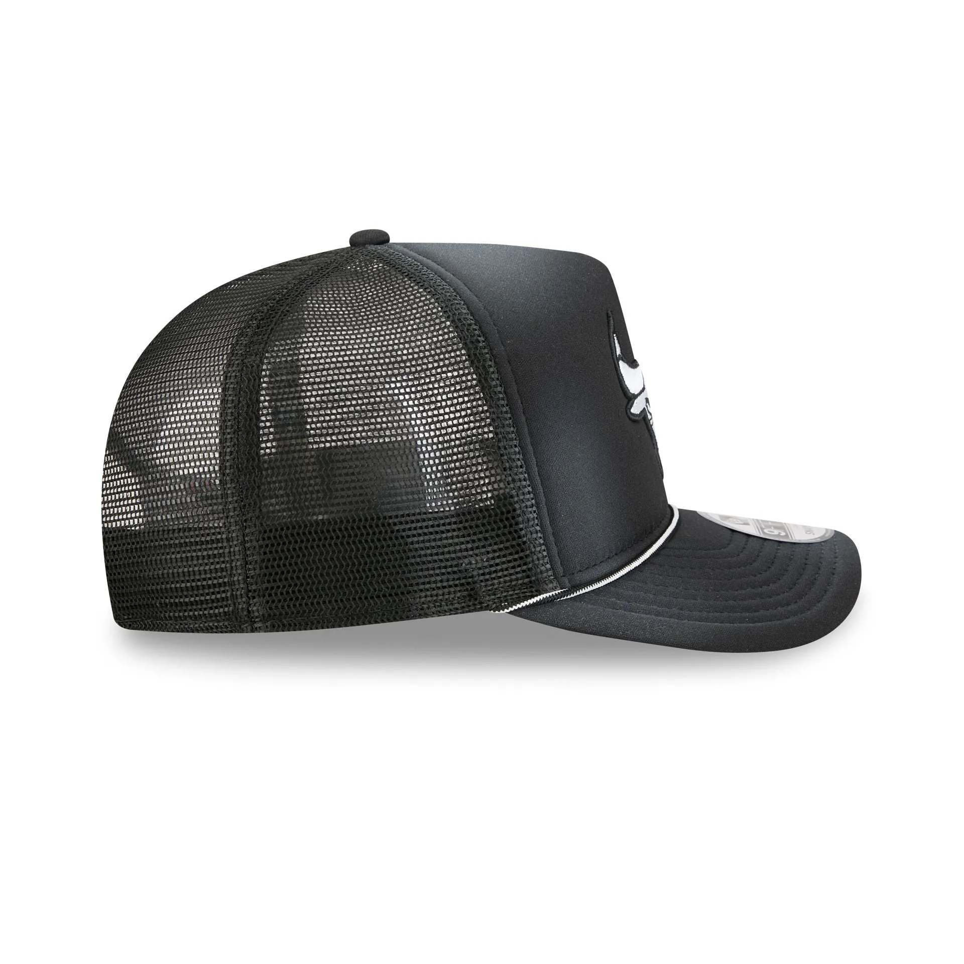 Chicago Bulls Washed Black 9FIFTY A-Frame Trucker Hat sold by New Era product image thumbnail 5