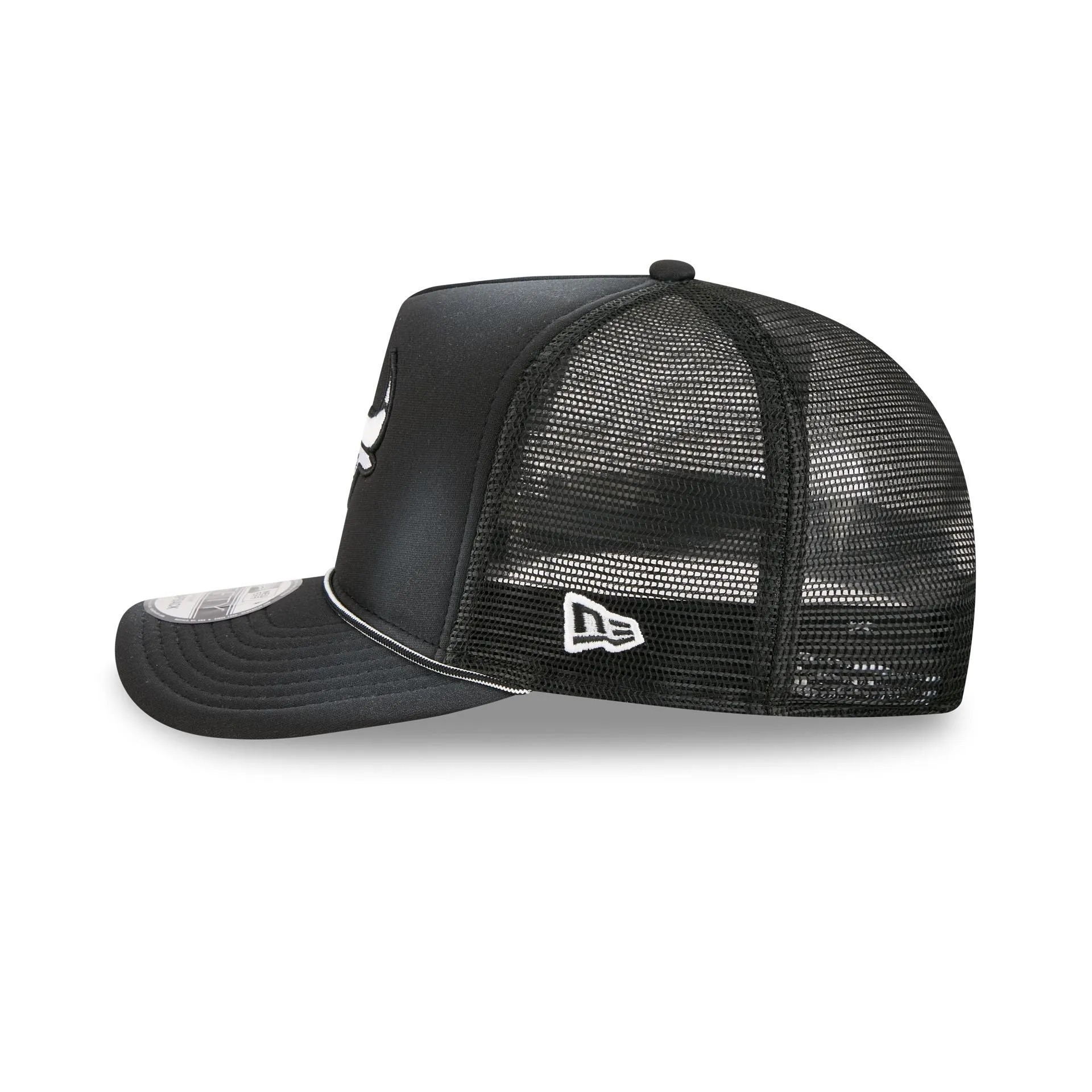 Chicago Bulls Washed Black 9FIFTY A-Frame Trucker Hat sold by New Era product image thumbnail 4