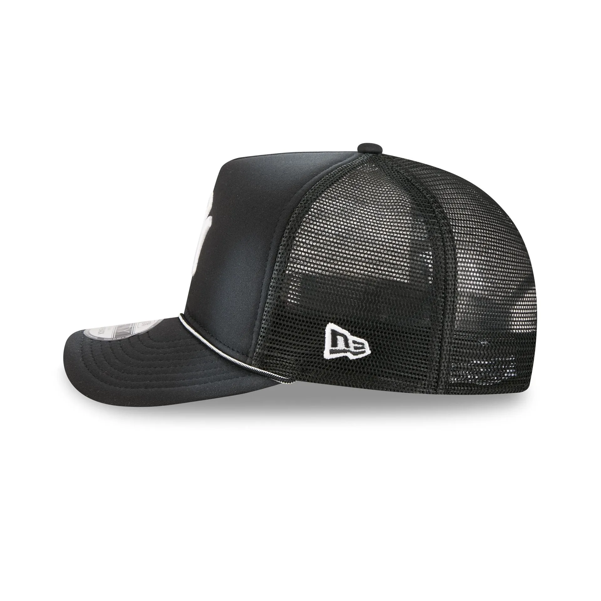 New York Yankees Washed Black 9FIFTY A-Frame Trucker Hat sold by New Era product image thumbnail 4