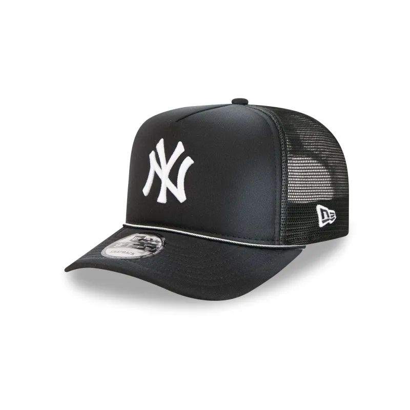 New York Yankees Washed Black 9FIFTY A-Frame Trucker Hat made by New Era