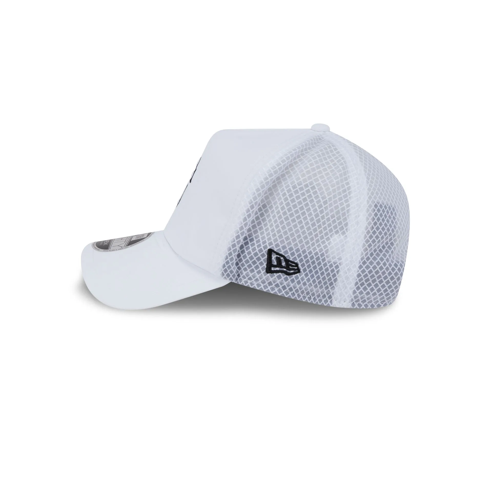 San Francisco Giants 2026 Batting Practice White 9FORTY APEX Trucker Hat sold by New Era product image thumbnail 4