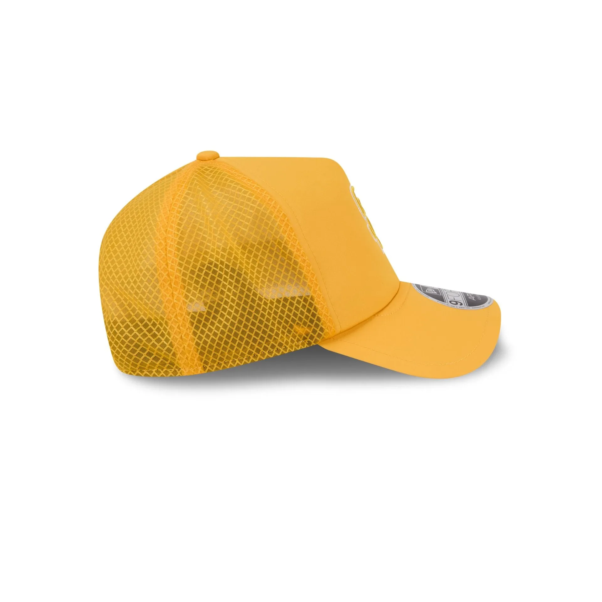 San Diego Padres 2026 Batting Practice Colorway 9FORTY APEX Trucker Hat sold by New Era product image thumbnail 5