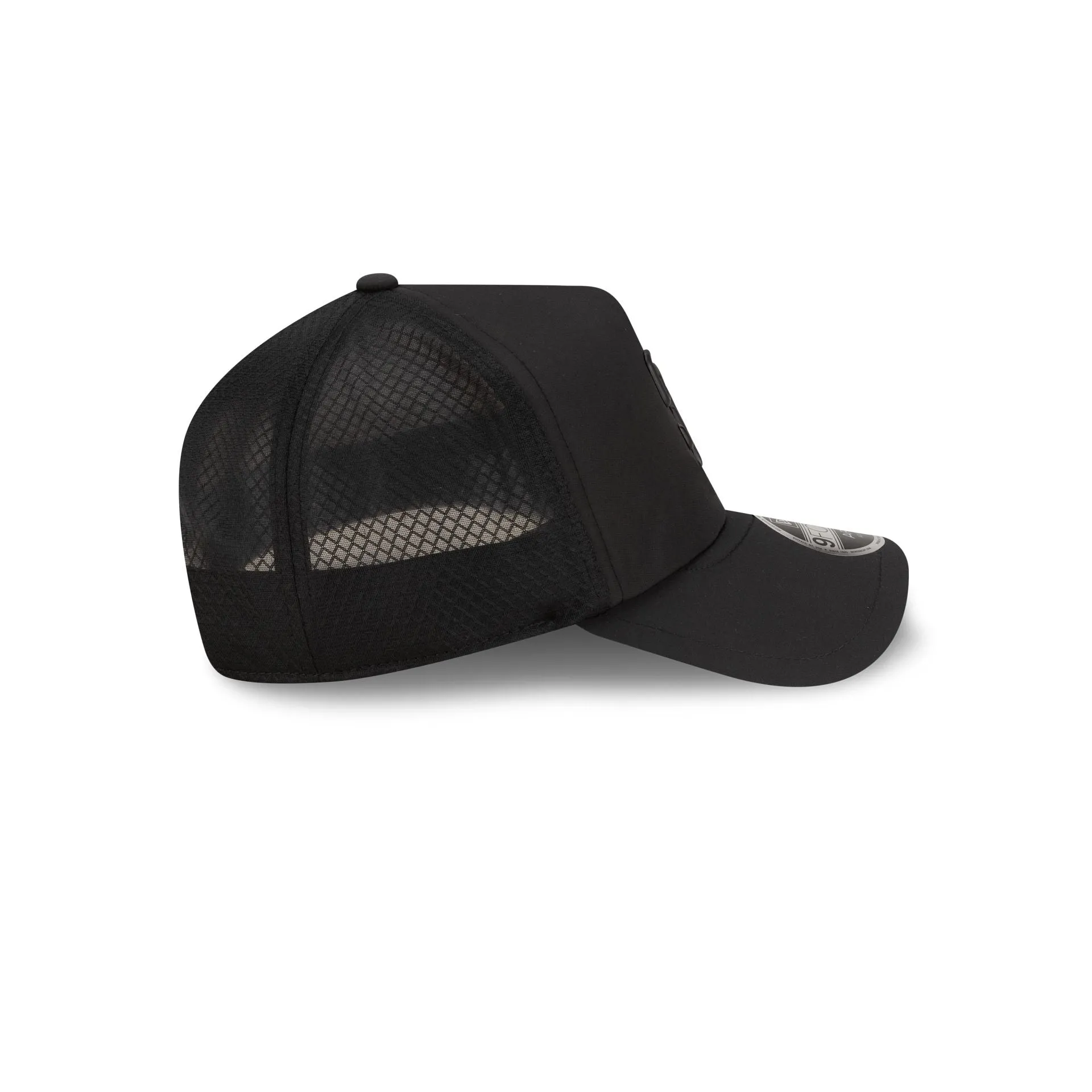 San Diego Padres 2026 Batting Practice Black 9FORTY APEX Trucker Hat sold by New Era product image thumbnail 5