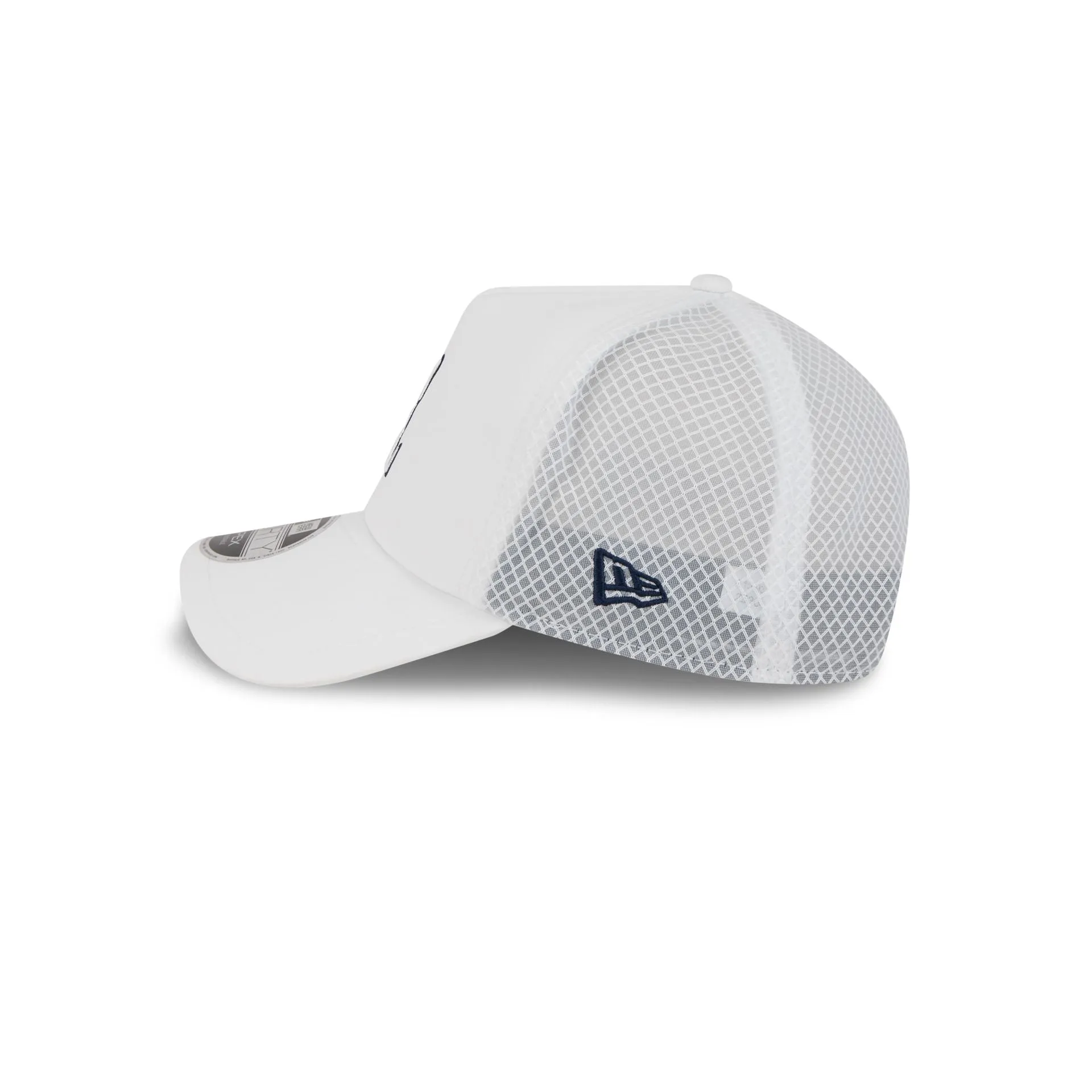 Atlanta Braves 2026 Batting Practice White 9FORTY APEX Trucker Hat sold by New Era product image thumbnail 4