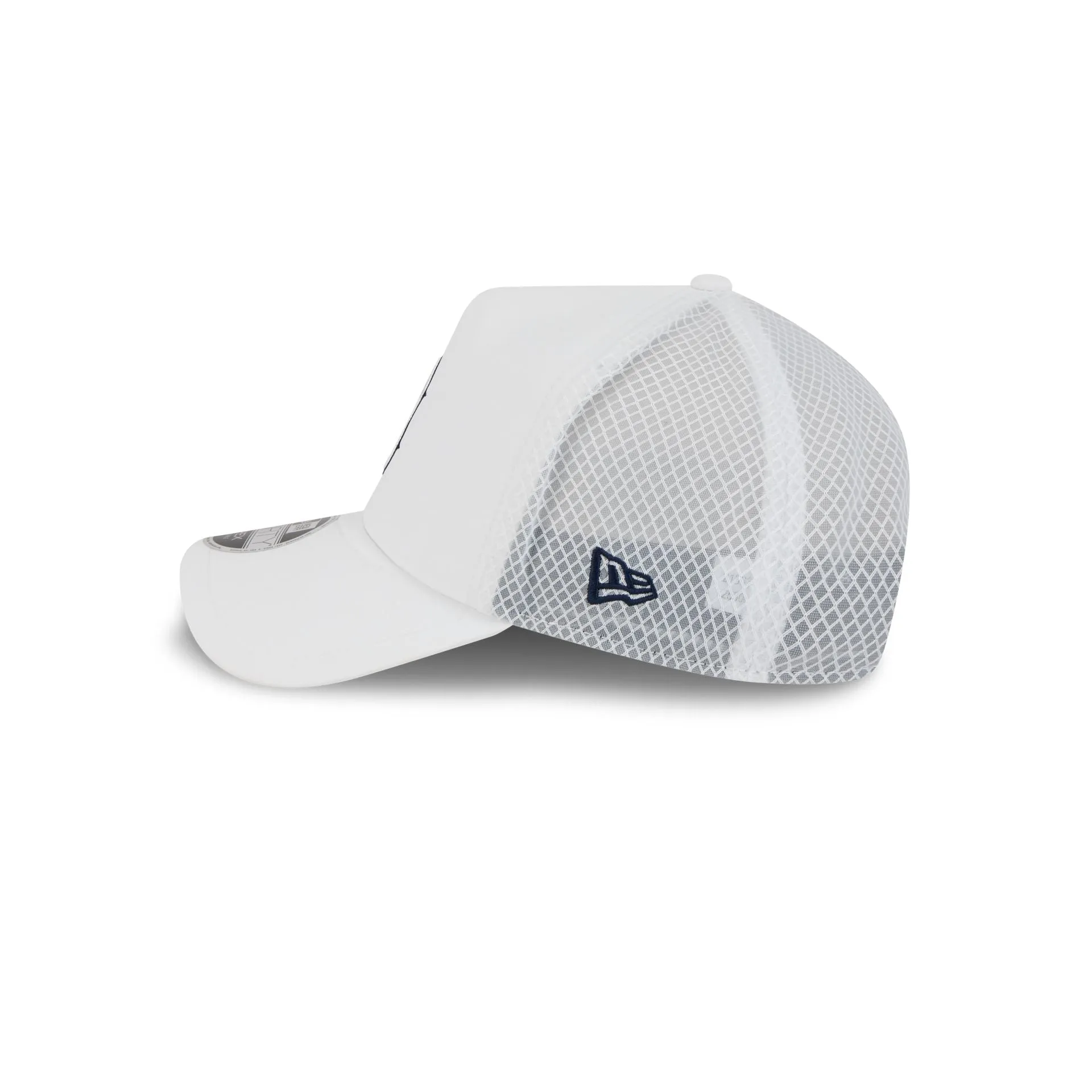Boston Red Sox 2026 Batting Practice White 9FORTY APEX Trucker Hat sold by New Era product image thumbnail 4