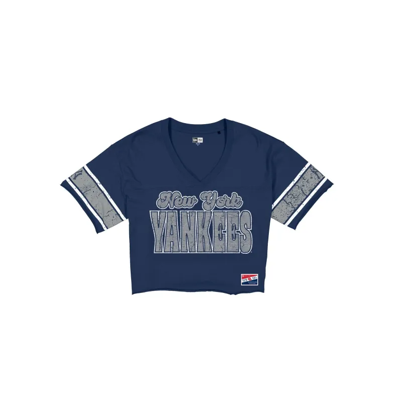 New York Yankees Throwback Women's Cropped T-Shirt made by New Era
