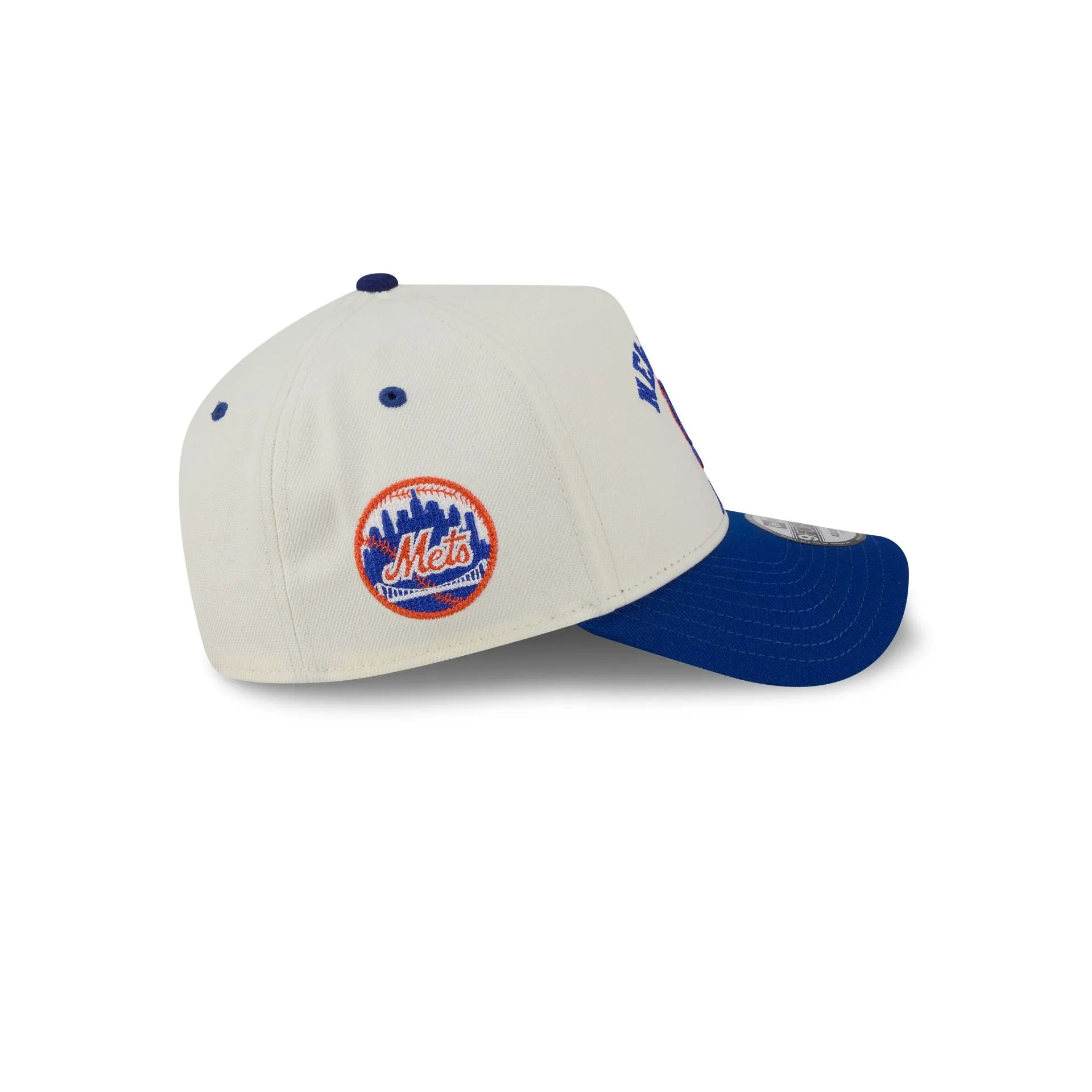 New York Mets Chrome White Arched 9FORTY A-Frame Snapback Hat sold by New Era product image thumbnail 4