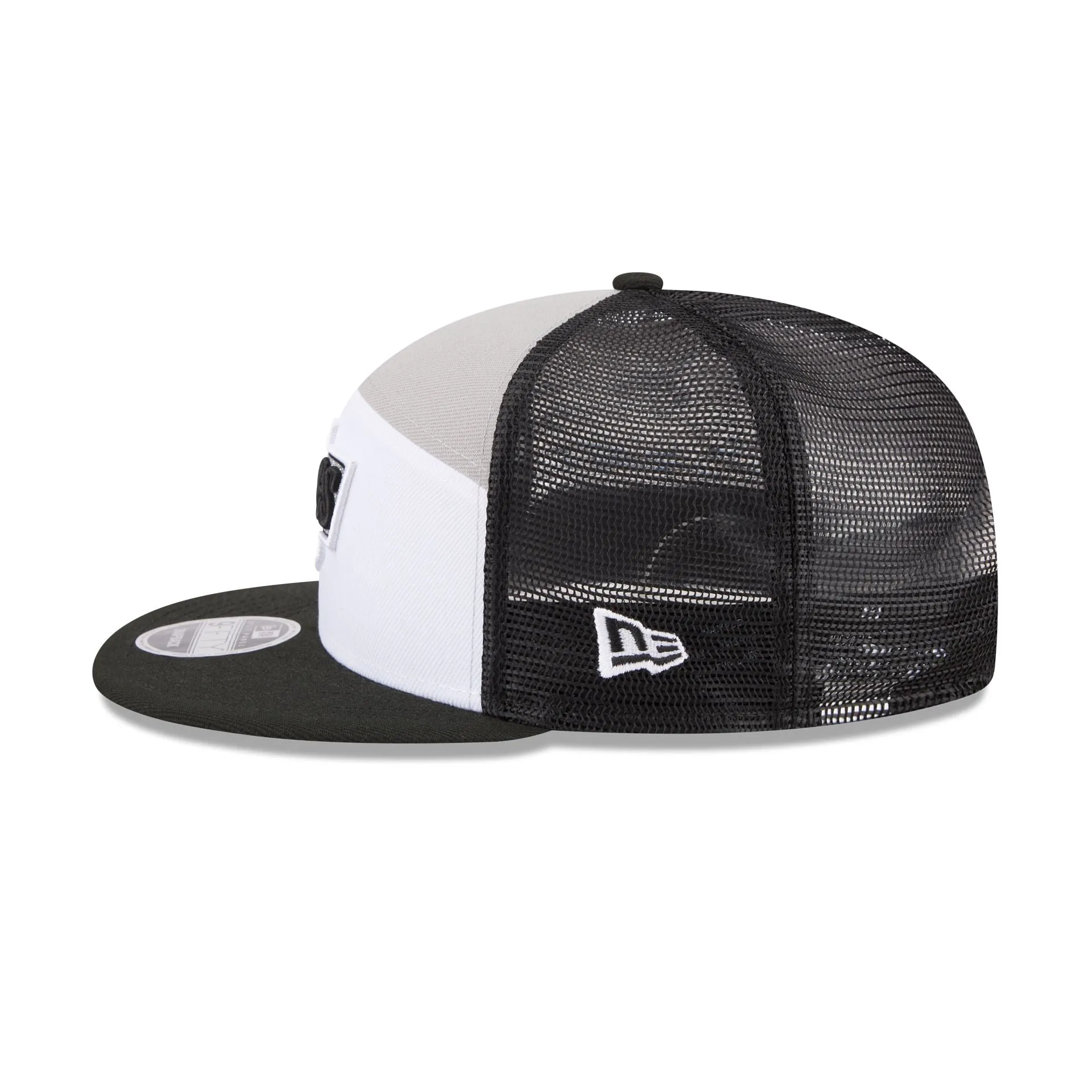 Los Angeles Kings Block Split Panel 9FIFTY Trucker Hat sold by New Era product image thumbnail 4
