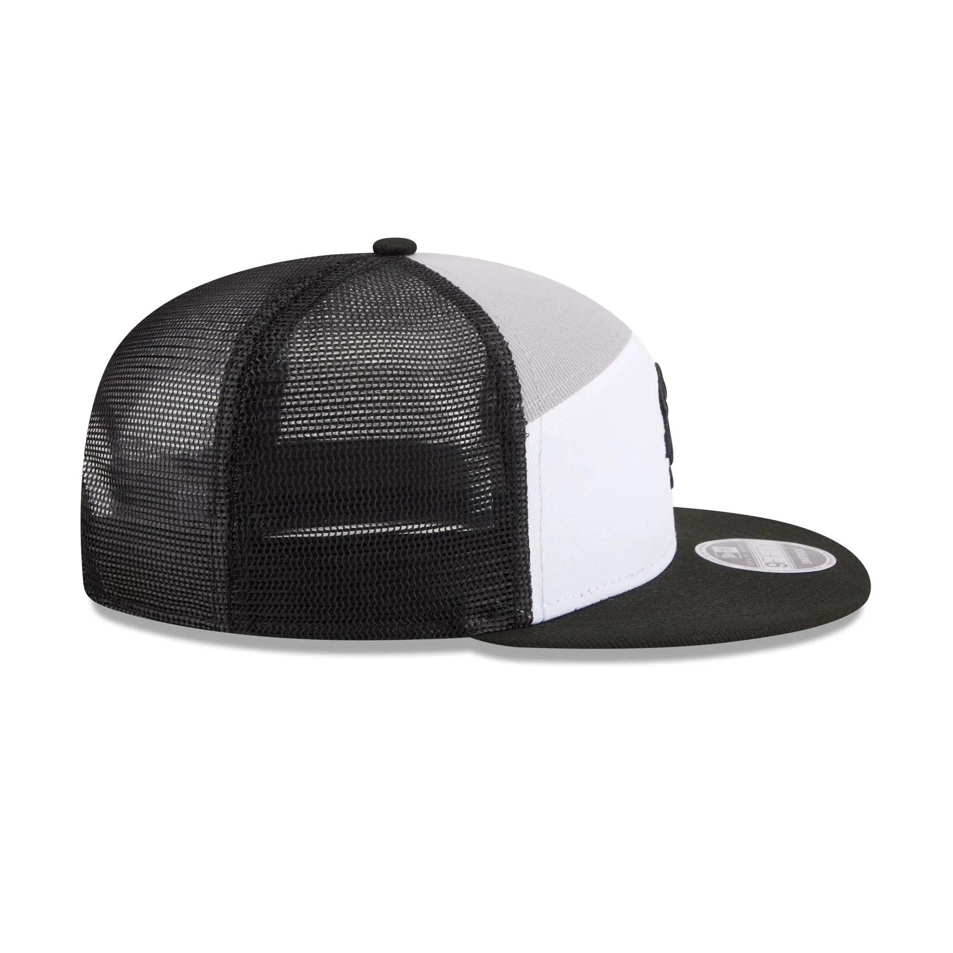 Chicago White Sox Block Split Panel 9FIFTY Trucker Hat sold by New Era product image thumbnail 5
