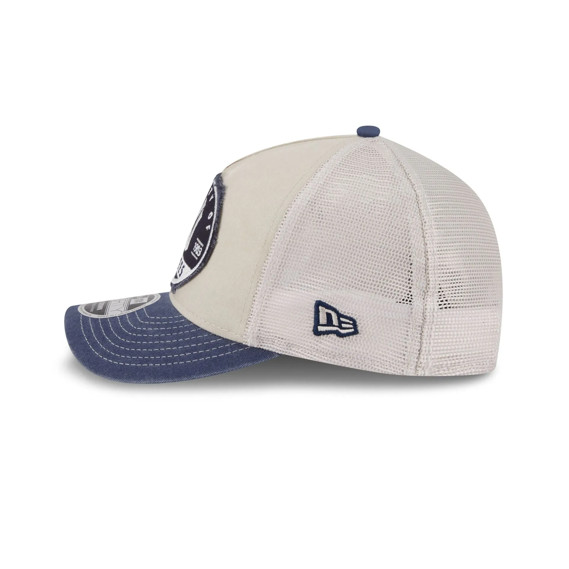 New York Yankees Frayed 9FORTY M-Crown A-Frame Trucker Hat sold by New Era product image thumbnail 4