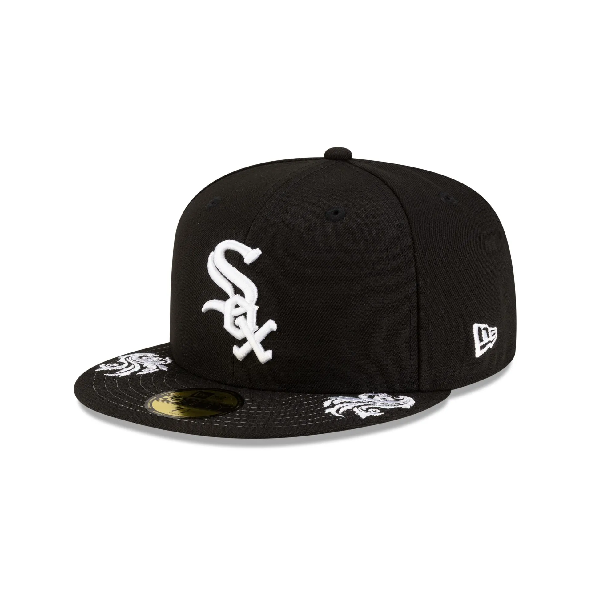 Chicago White Sox Script Black and White 59FIFTY Fitted Hat sold by New Era product image thumbnail 3