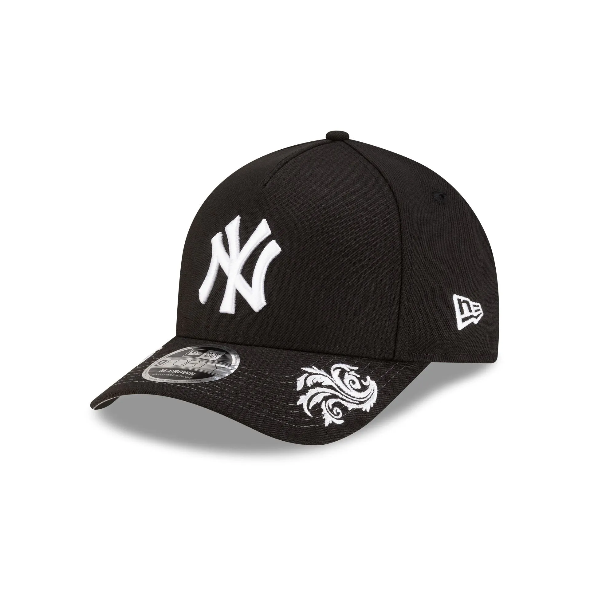 New York Yankees Script Black and White 9FORTY M-Crown A-Frame Snapback Hat sold by New Era product image thumbnail 3