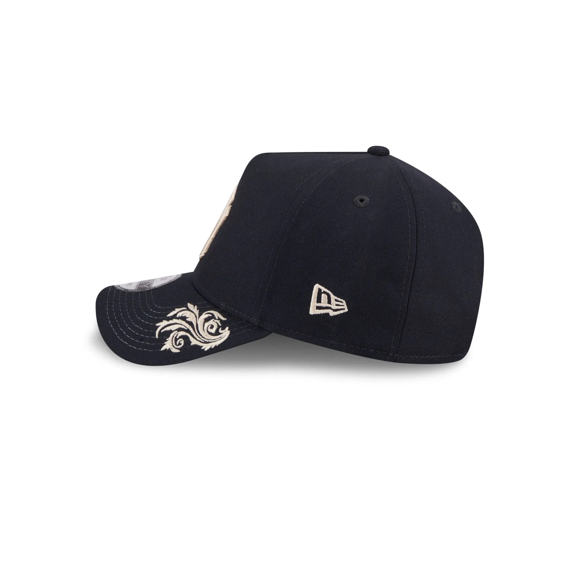 New York Yankees Script 9FORTY A-Frame Snapback Hat sold by New Era product image thumbnail 5