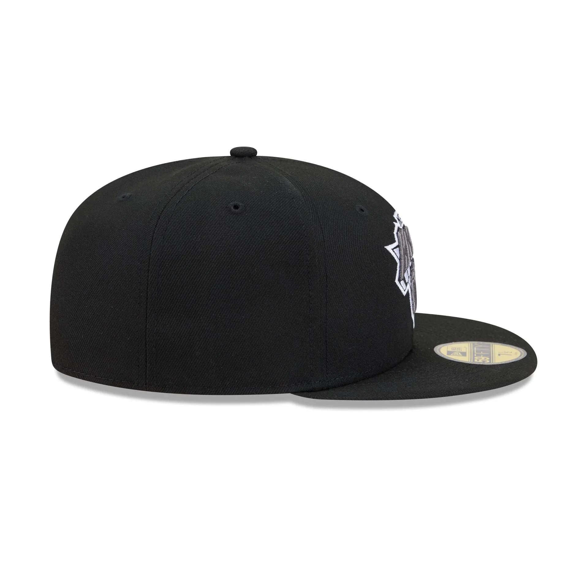New York Knicks Black and White Basic 59FIFTY Fitted Hat sold by New Era product image thumbnail 5