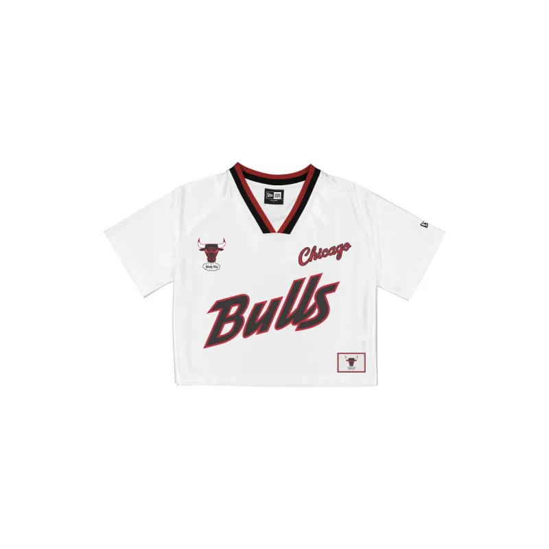 Chicago Bulls Sport Classics Women's Cropped White T-Shirt made by New Era