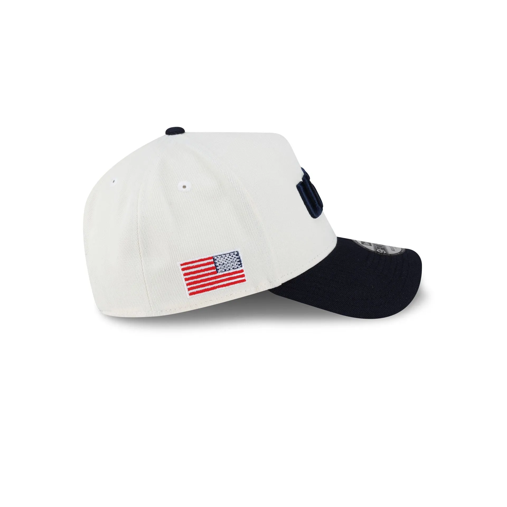 UFC Americana Chrome 9FORTY A-Frame Snapback Hat sold by New Era product image thumbnail 4