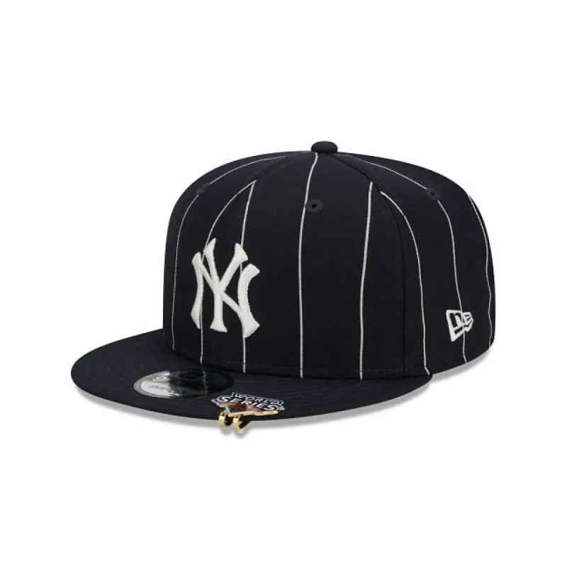 New York Yankees Pinstripe Visor Clip 9FIFTY Snapback Hat sold by New Era