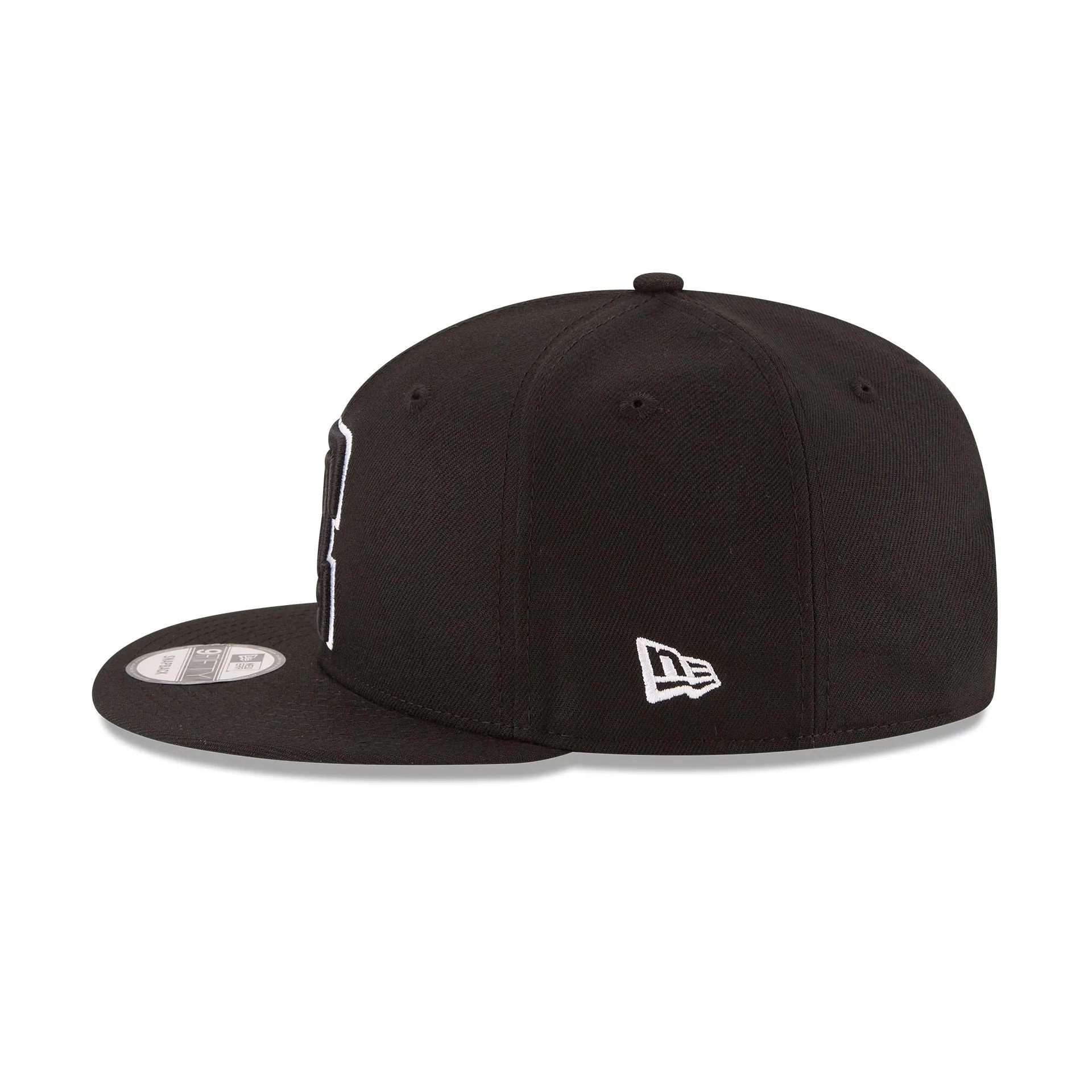 Los Angeles Clippers Basic Black 9FIFTY Snapback Hat sold by New Era product image thumbnail 4