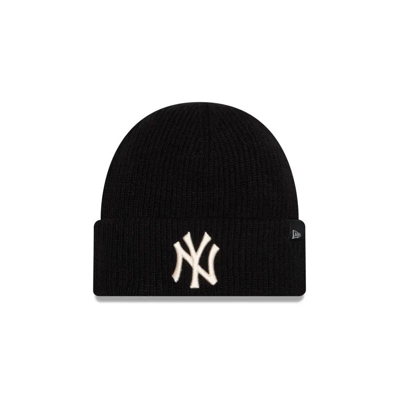 New York Yankees Woolen Black Short Cuff Knit Beanie Hat made by New Era