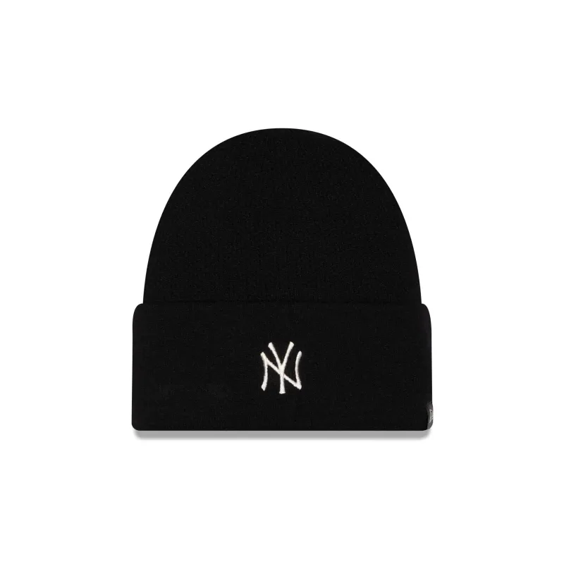 New York Yankees Cashmere Black Cuffless Knit Beanie Hat made by New Era
