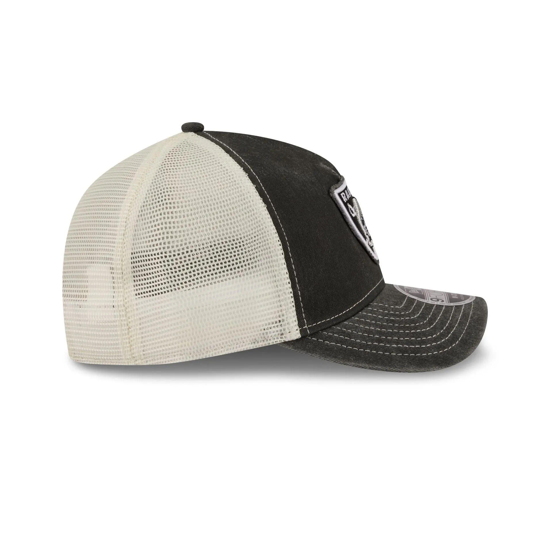 Las Vegas Raiders Frayed Logo 9FORTY M-Crown A-Frame Trucker Hat sold by New Era product image thumbnail 5