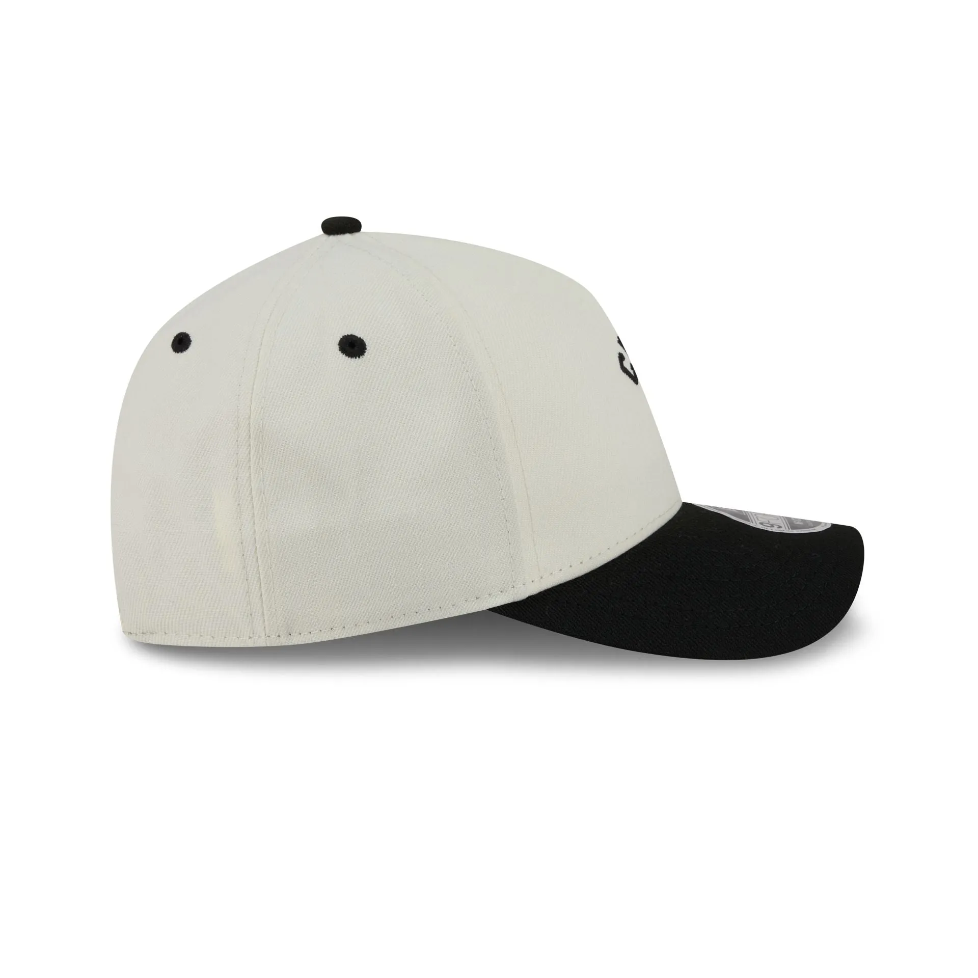 Chicago Bulls Arched Graphic Chrome White 9FORTY M-Crown A-Frame Snapback Hat sold by New Era product image thumbnail 5