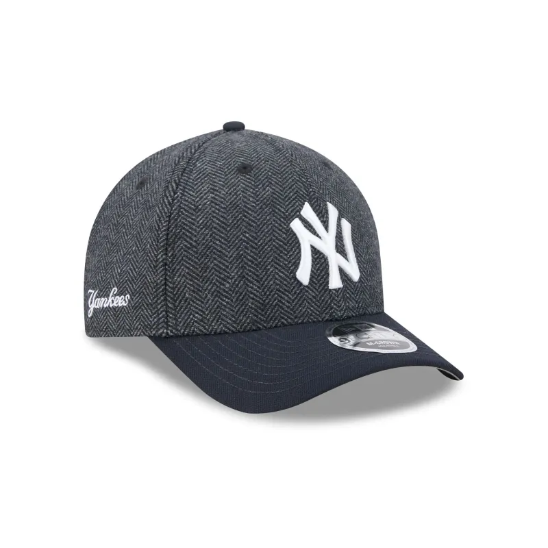New York Yankees Faux Wool 9FORTY M-Crown Snapback Hat made by New Era