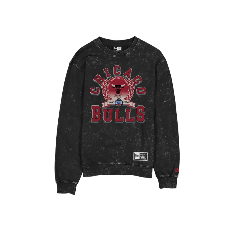 Chicago Bulls Throwback Laurel Crewneck made by New Era