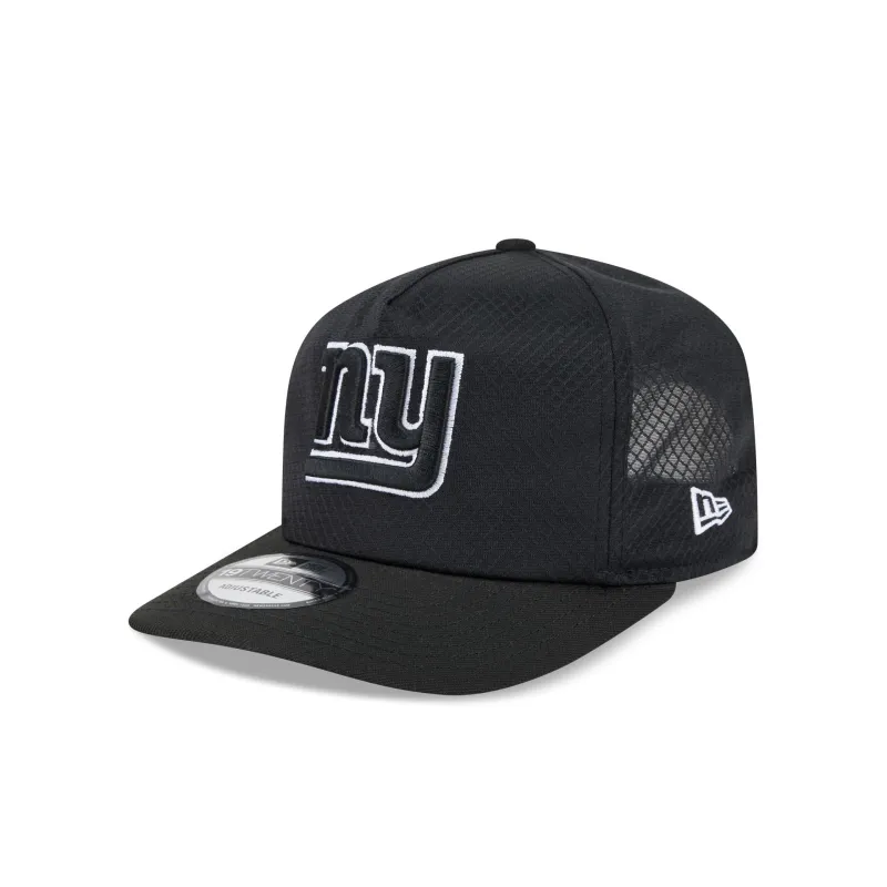 New York Giants Black & White Mesh 19TWENTY Trucker Hat made by New Era