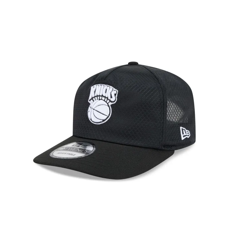 New York Knicks Black & White Mesh 19TWENTY Trucker Hat made by New Era