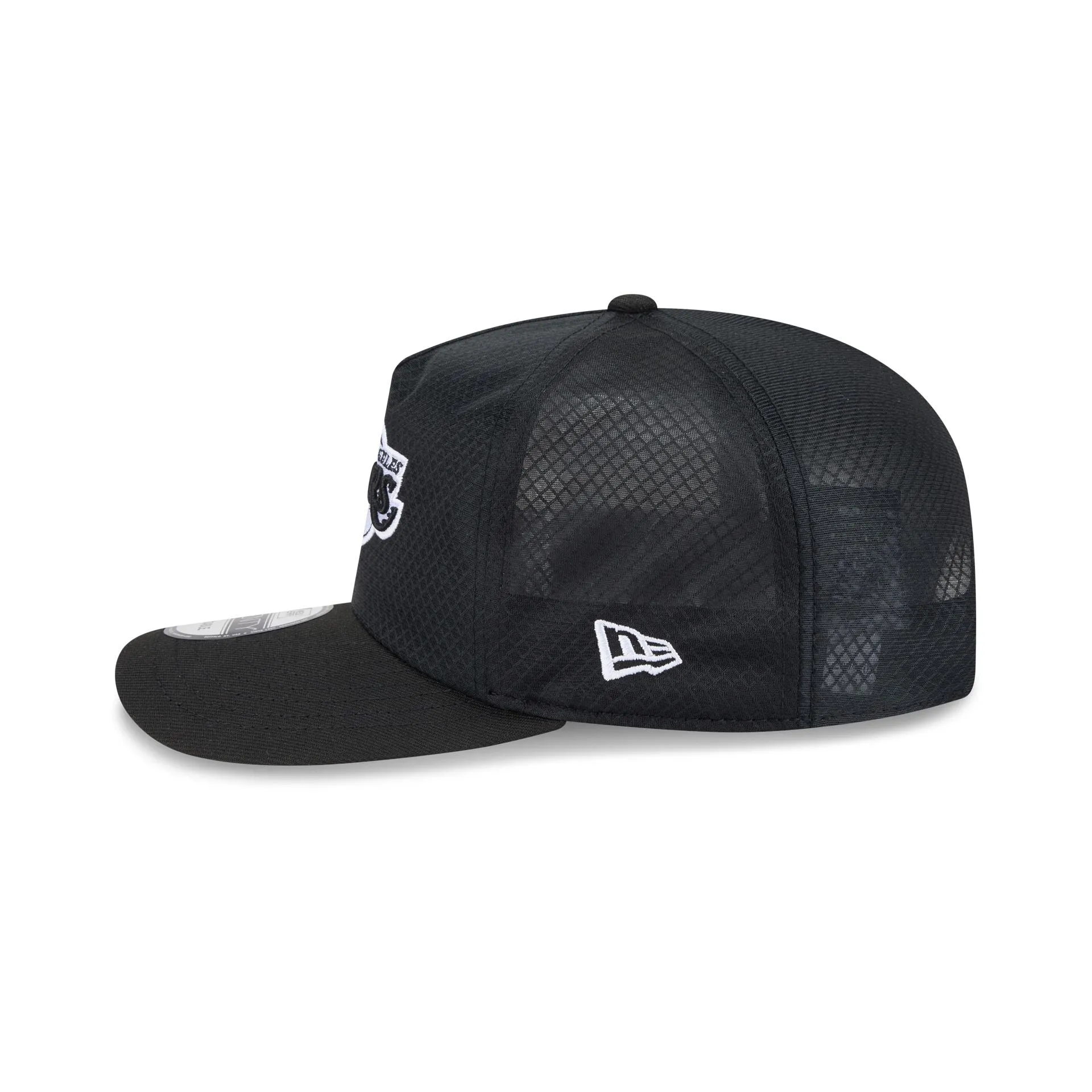Los Angeles Lakers Black & White Mesh 19TWENTY Trucker Hat sold by New Era product image thumbnail 4