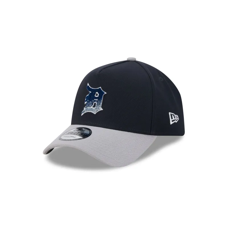 Detroit Tigers Fade Logo 9FORTY A-Frame Snapback Hat made by New Era