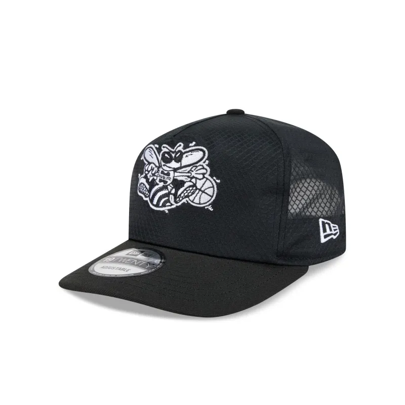 Charlotte Hornets Black & White Mesh 19TWENTY Trucker Hat made by New Era