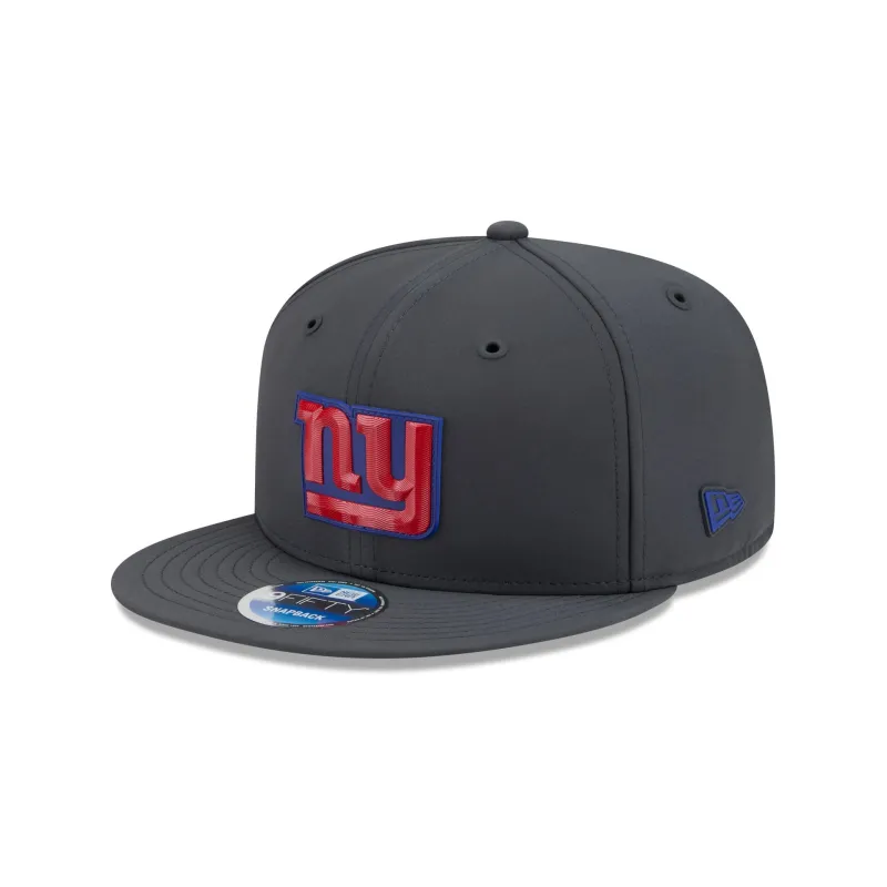 New York Giants 2026 Sideline Cold Weather 9FIFTY Snapback Hat made by New Era