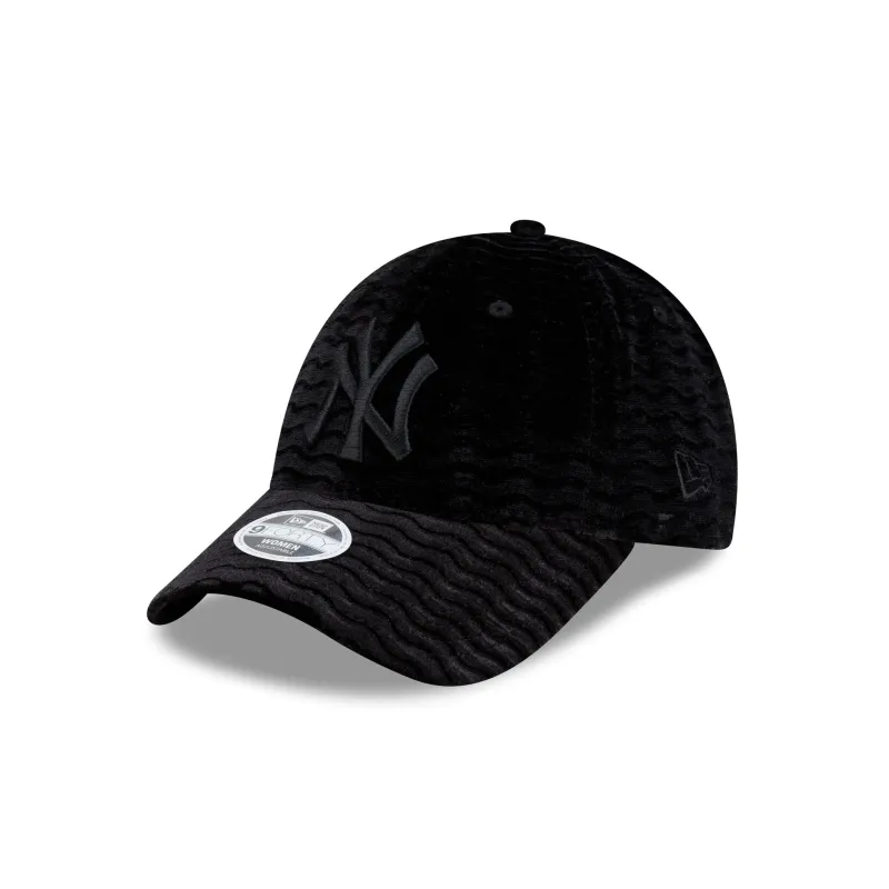 New York Yankees Black Velour Women's 9FORTY Adjustable Hat made by New Era