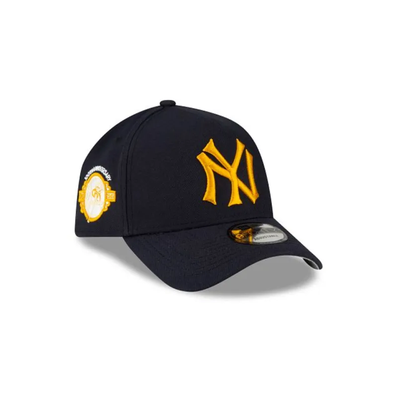 New York Yankees Gold Logo 9FORTY A-Frame Snapback sold by New Era
