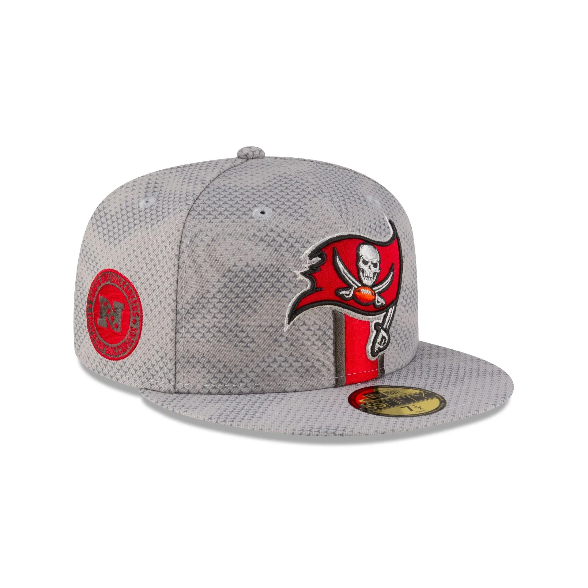 Tampa Bay Buccaneers 2024 Sideline Gray 59FIFTY Fitted Hat sold by New Era