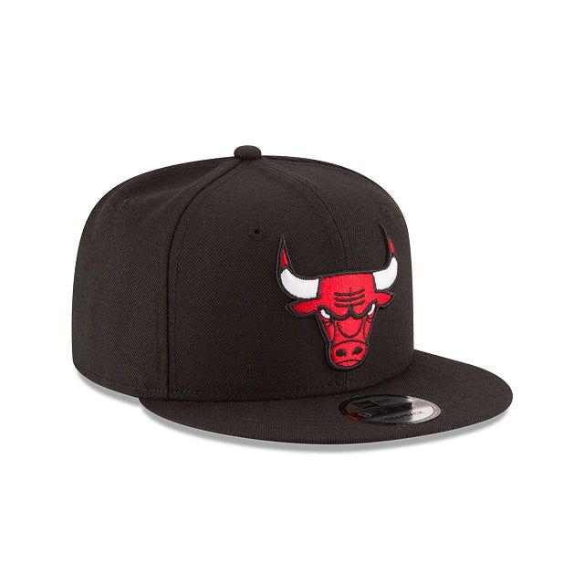 Chicago Bulls Black 9FIFTY Snapback Hat sold by New Era product image thumbnail 3
