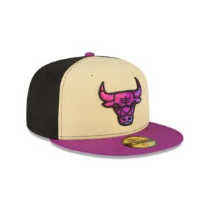Chicago Bulls Tri-Color 59FIFTY Fitted Hat sold by New Era