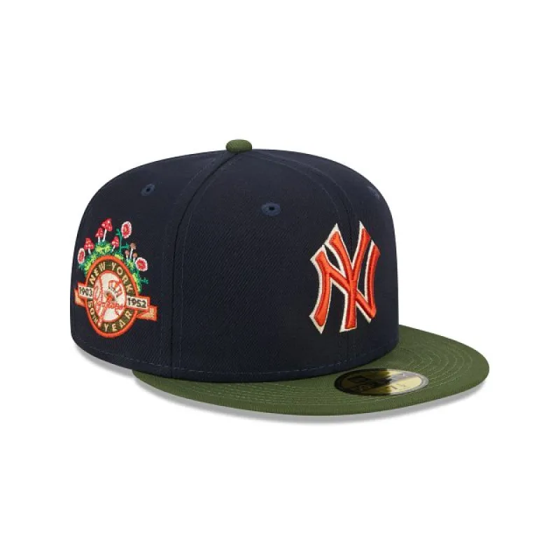 New York Yankees Sprouted 59FIFTY Fitted Hat sold by New Era