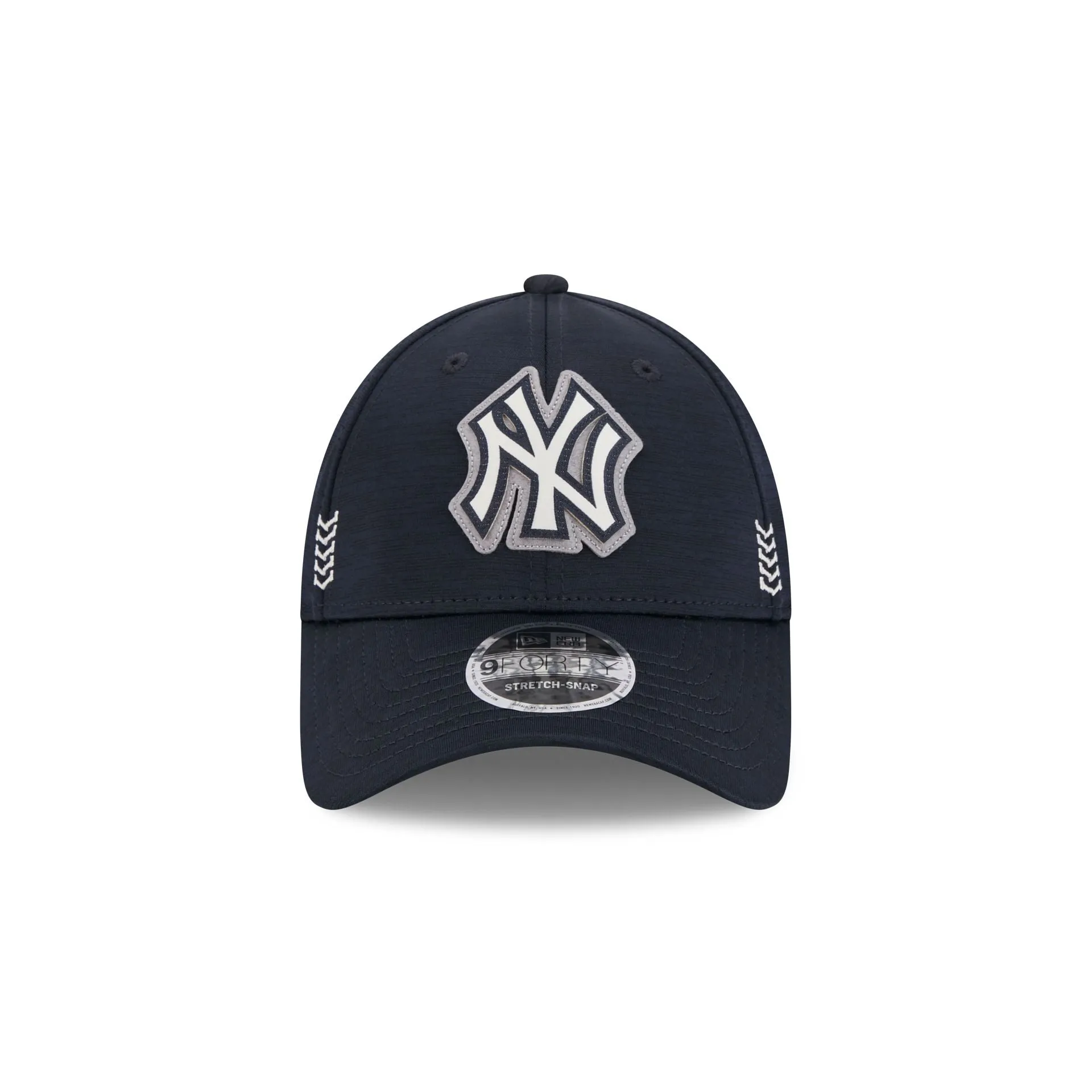 New York Yankees 2024 Clubhouse 9FORTY Stretch-Snap Hat sold by New Era product image thumbnail 2