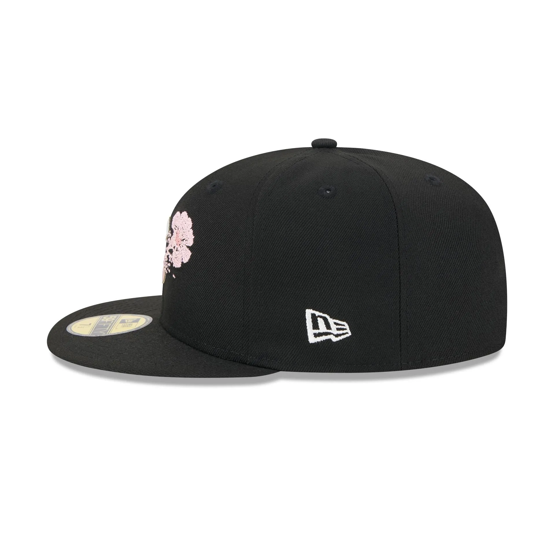 Chicago Cubs Dotted Floral 59FIFTY Fitted Hat sold by New Era product image thumbnail 4