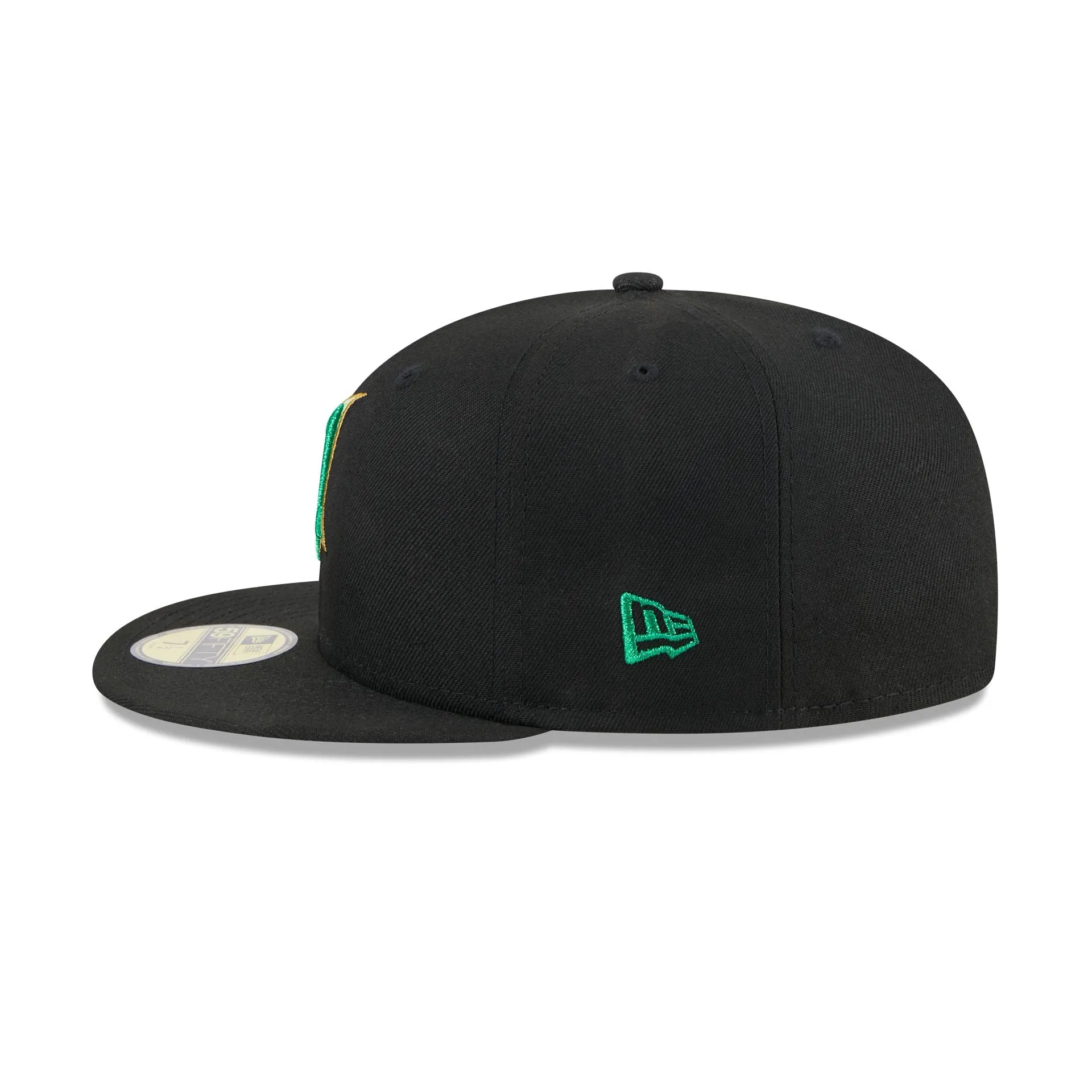 Cleveland Guardians Metallic Green Pop 59FIFTY Fitted Hat sold by New Era product image thumbnail 5